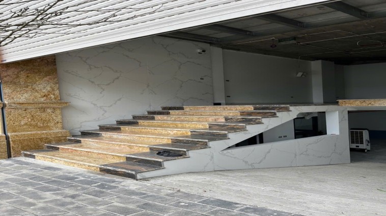 Cho thuê MBKD SHOWROOM MP Lạc Long Quân, Tây Hồ, 150m2, 7 tầng, MT 6m, 1 hầm, 200 Triệu
